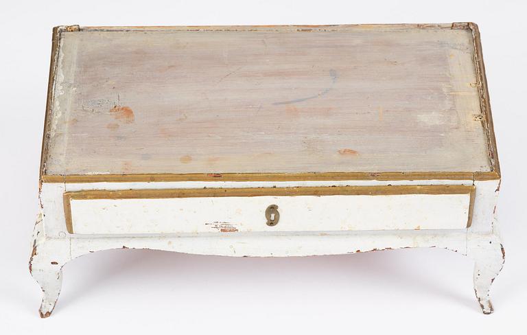 Miniatyrskåp, Sverige, 1700-talets senare del, Rokoko.