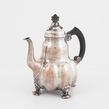 Kaffekanna, silver, Tyskland, 1900-talets första hälft, svensk importstämpel.