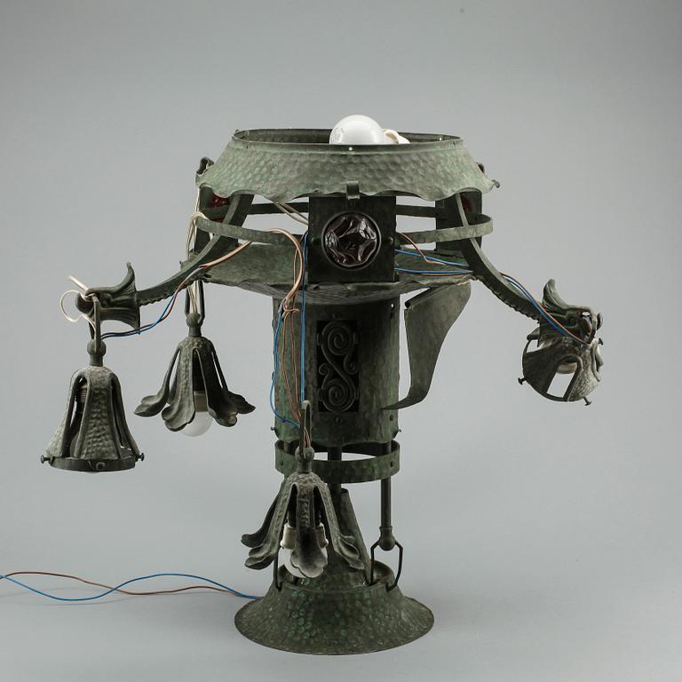 TAKLAMPA, jugendstil, 1900-talets första hälft.