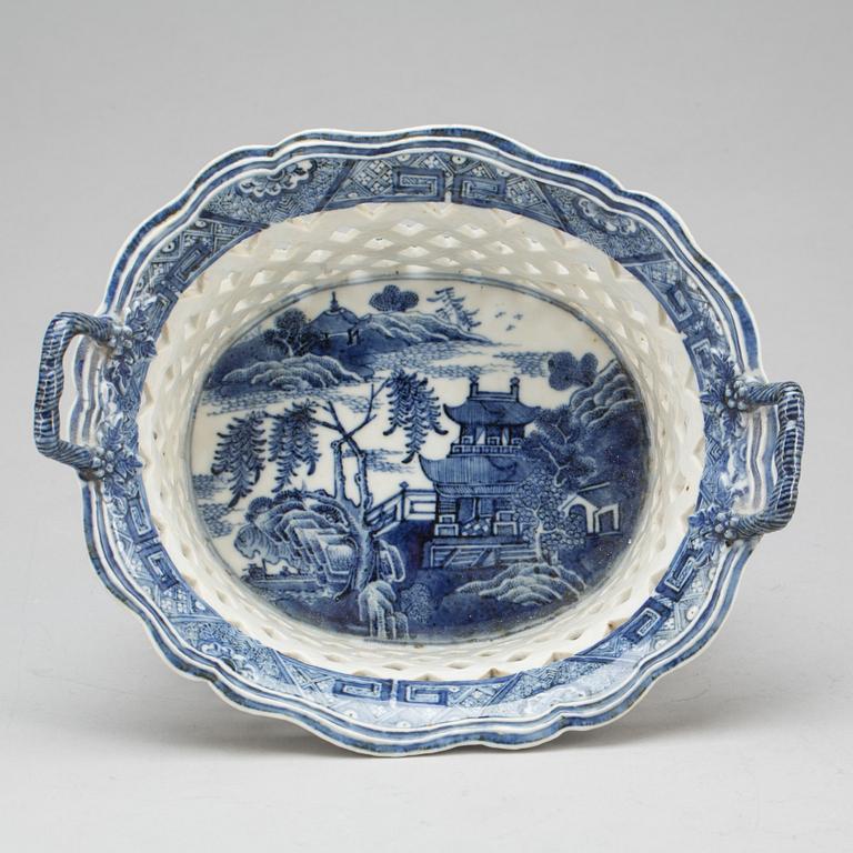 GALLERSKÅL, porslin, Kina. 1800-tal.