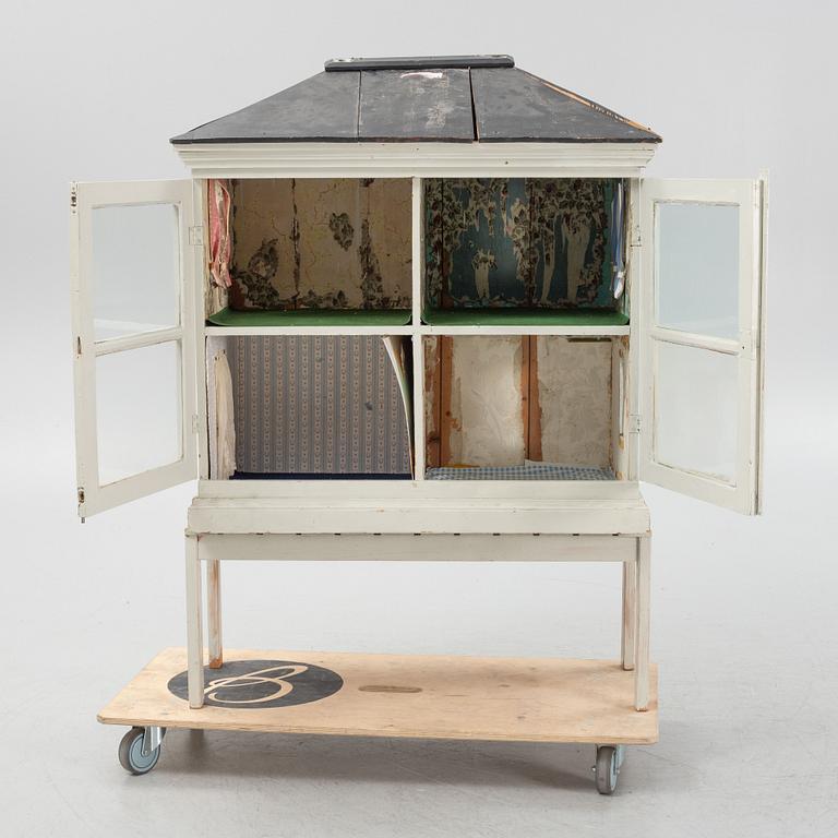 A doll's house, end of the 19th century.