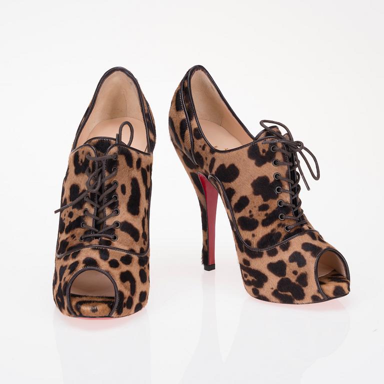 KENGÄT, "Lady Derby", Christian Louboutin.