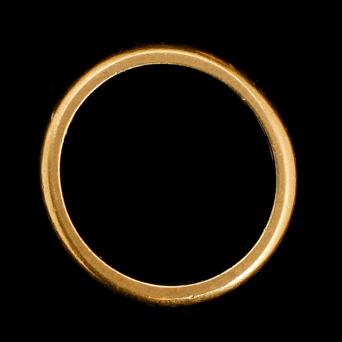 RING, 23 k guld, Finland. Vikt ca 6 gram.