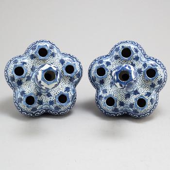 A pair of blue and white tulip vases, Qing dynasty, Guangxu (1875-1908).