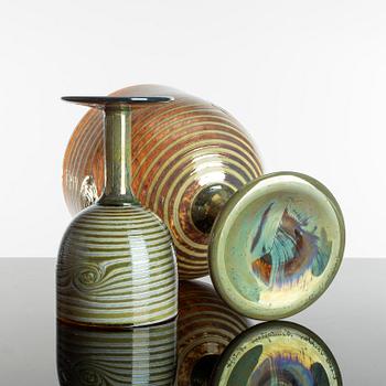 OIVA TOIKKA, goblets, 2 ps, signed, Nuutajärvi, Notsjö, Finland.