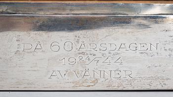 SKRIN, silver. Importstämplar, CG Hallberg 1924. Total vikt ca 495 g.