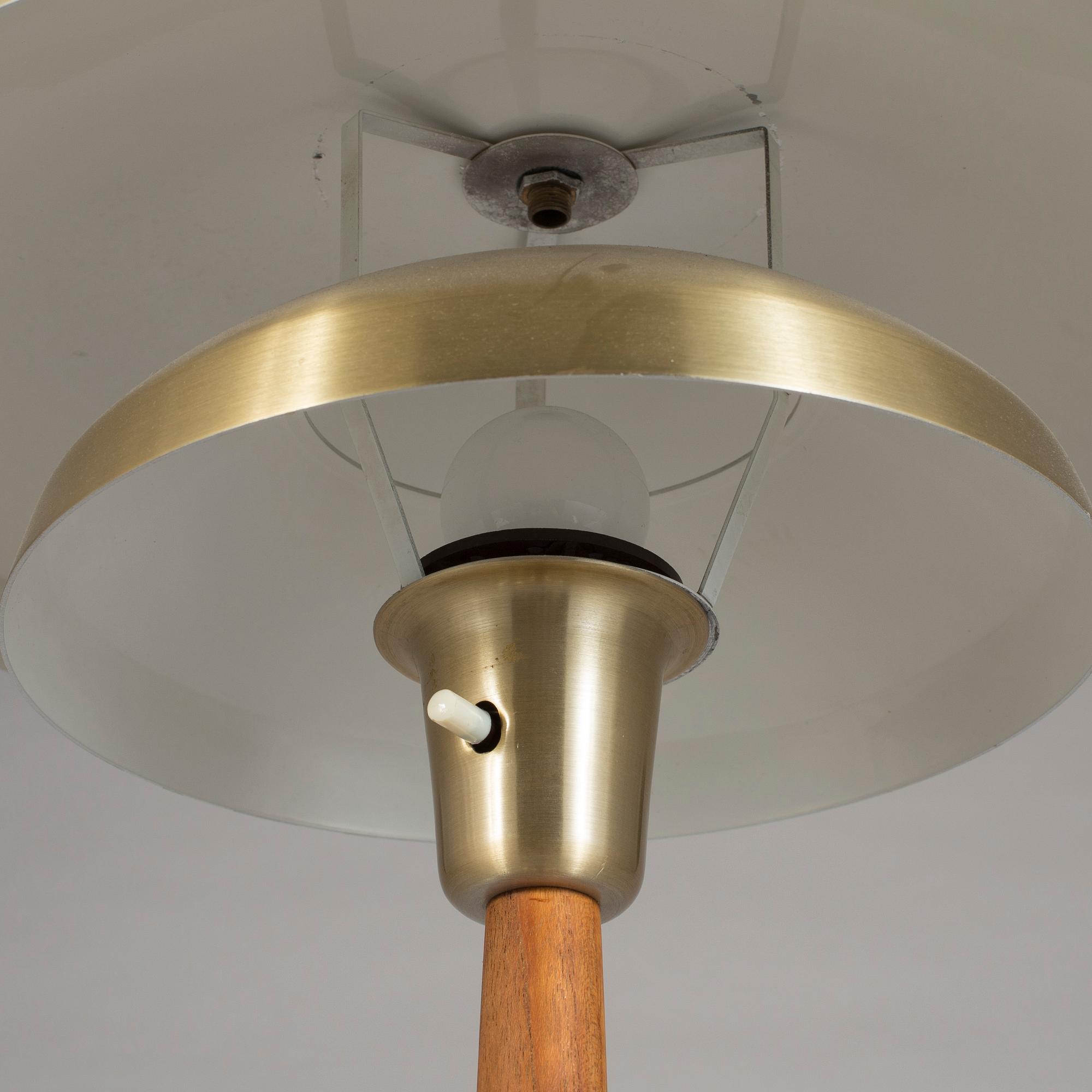 BORDSLAMPA, 1900-talets mitt.