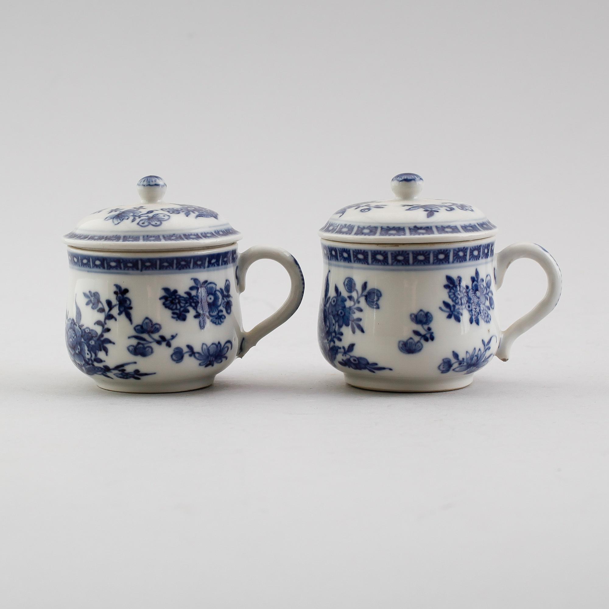 CRÈMEKOPPAR MED LOCK, 1 par, porslin, Kina, 1700-/1800-tal.