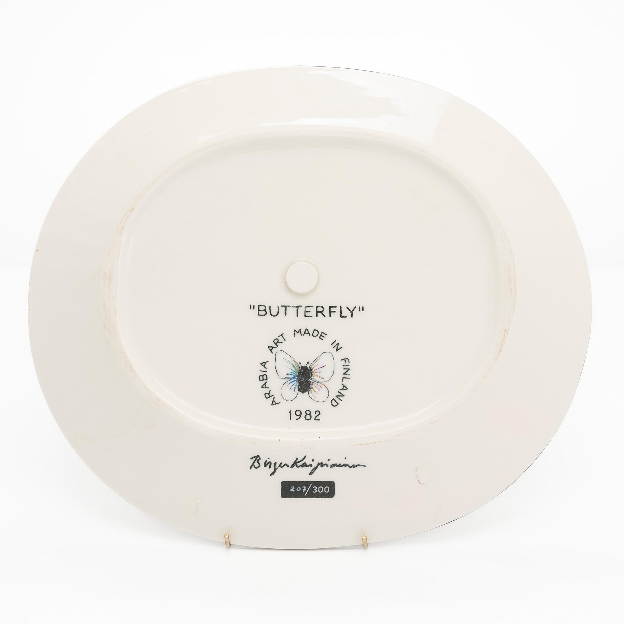 Birger Kaipiainen, a ceramic 'Butterfly' plate for Arabia Art 1982, signed and numbered 207/300.