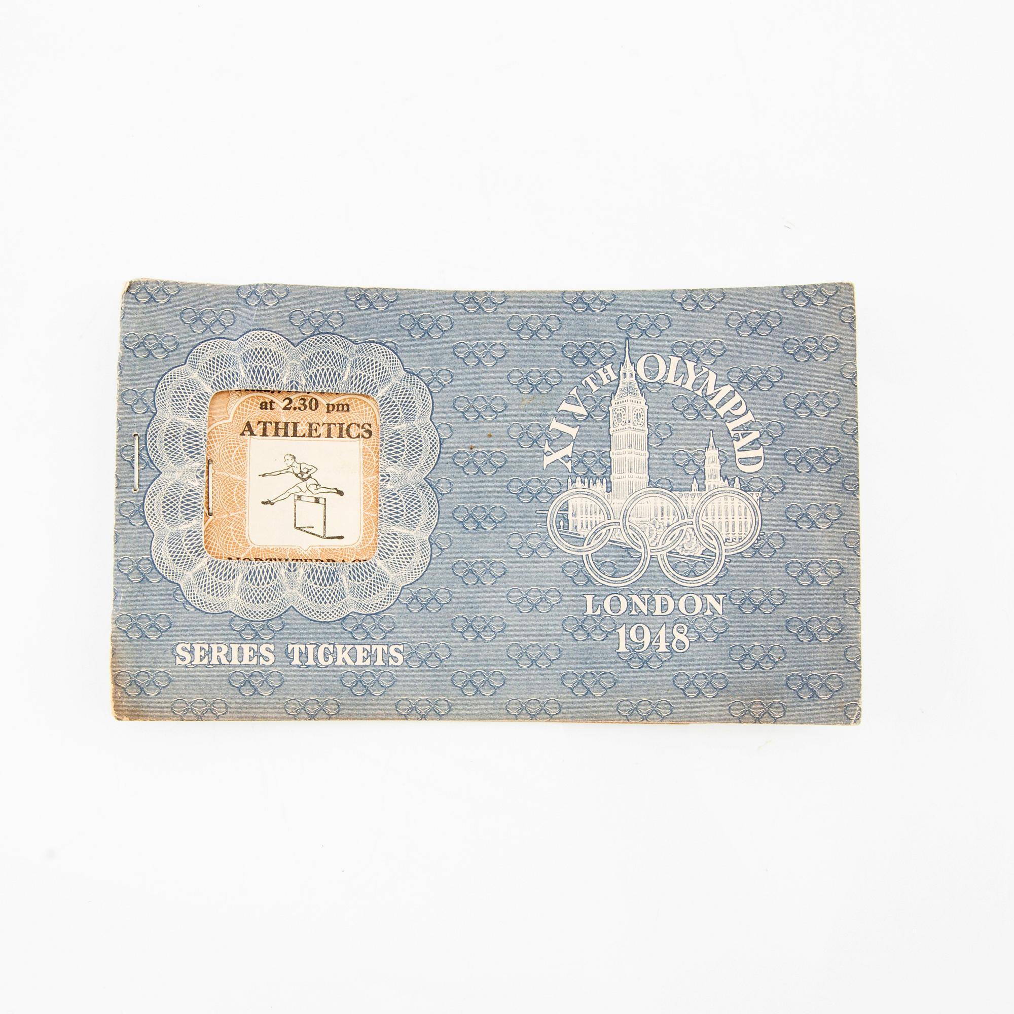 En samling Olympiad memorabilia.