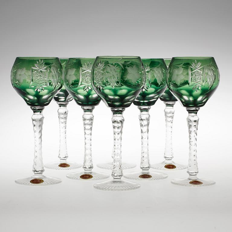 VITVINSGLAS, 8 stycken. Böhmen, 1900-talets tredje kvartal.