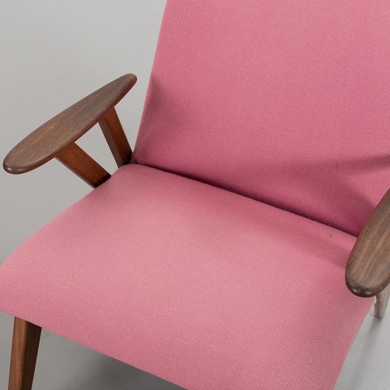 A pair of Danish 1950/60's armchairs.