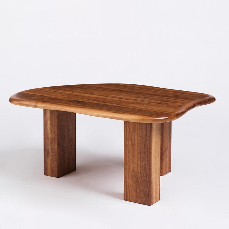 Niklas Runesson, a unique low table, executed in his own studio in 2021.