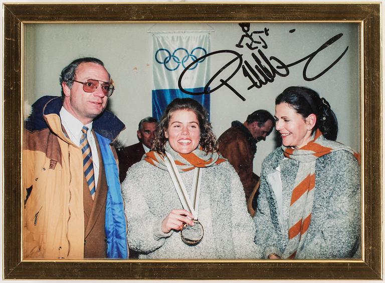 AUTOGRAFFOTO, "Pernilla Wiberg", signerat.