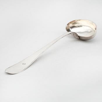 SOPPSLEV, silver, Wilhelm Smedberg, Karlstad 1789. Vikt ca 275 gram.