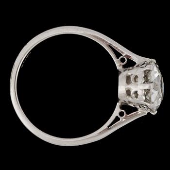 An old cut diamond ring, app. 2 cts.