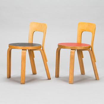 Alvar Aalto, Two 1960s 'N65' children's chairs for O.Y. Huonekalu- ja Rakennustyötehdas A.B.