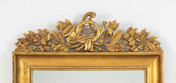 A gilt-wood mirror sconce, second half of the 19th century.