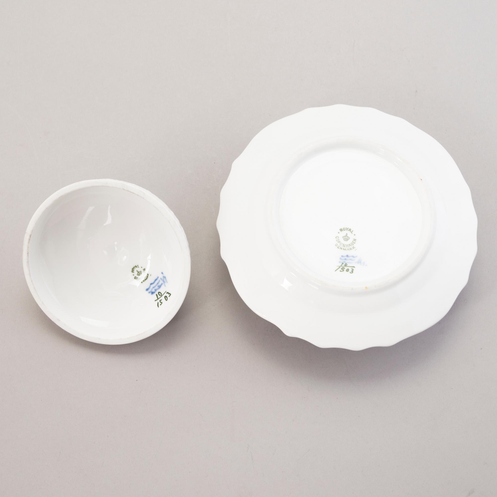 ROYAL COPENHAGEN, A 40-piece set of 'Blå Blomst" tablewear, second half of the 20th century.
