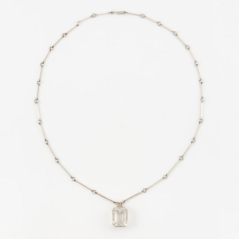 Wiwen Nilsson, a necklace, ring and pendant chain with pendant, silver with rock crystal, Lund 1947.