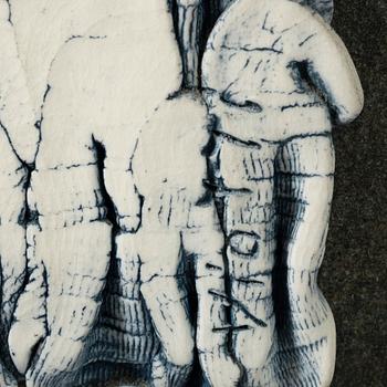 Ulla Viotti, Relief, lergods.