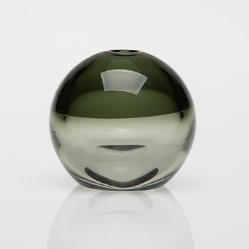 TIMO SARPANEVA, GLASSKULPTUR. "Åskboll". Sign. Timo Sarpaneva, Iittala -56.