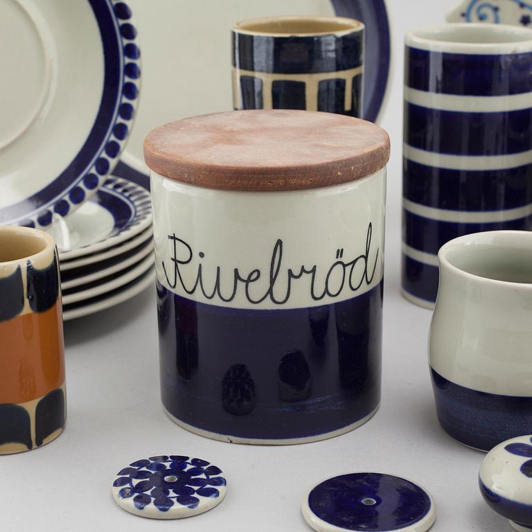 MARIANNE WESTMAN, parti keramik, 23 delar, stengods, Rörstrand, delvis signerade.