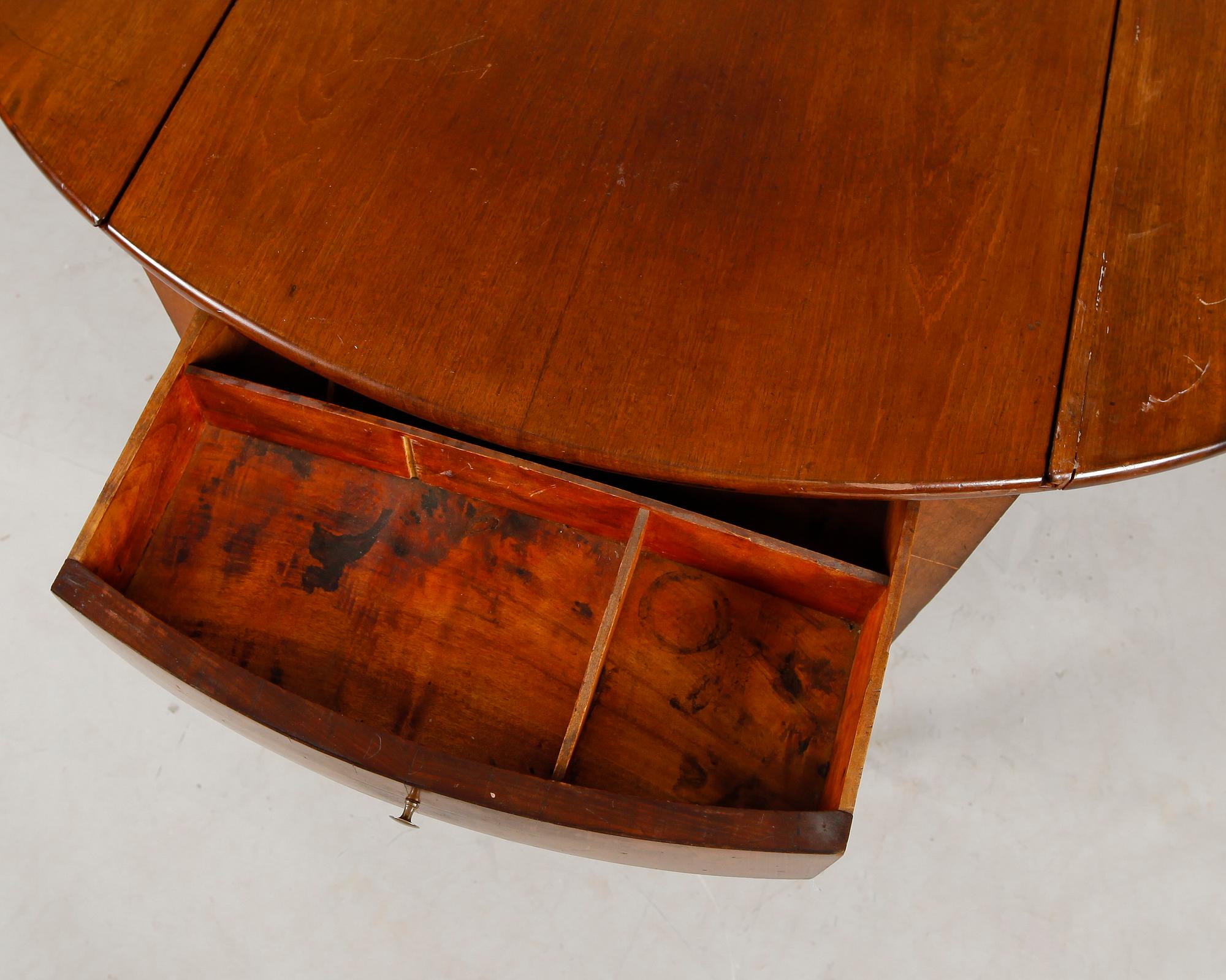 KLAFFBORD, regency, England, 1800-talets första hälft.