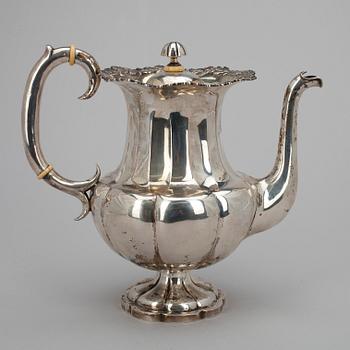 KAFFEKANNA, silver, Helsingfors 1919. Vikt ca 901 g.