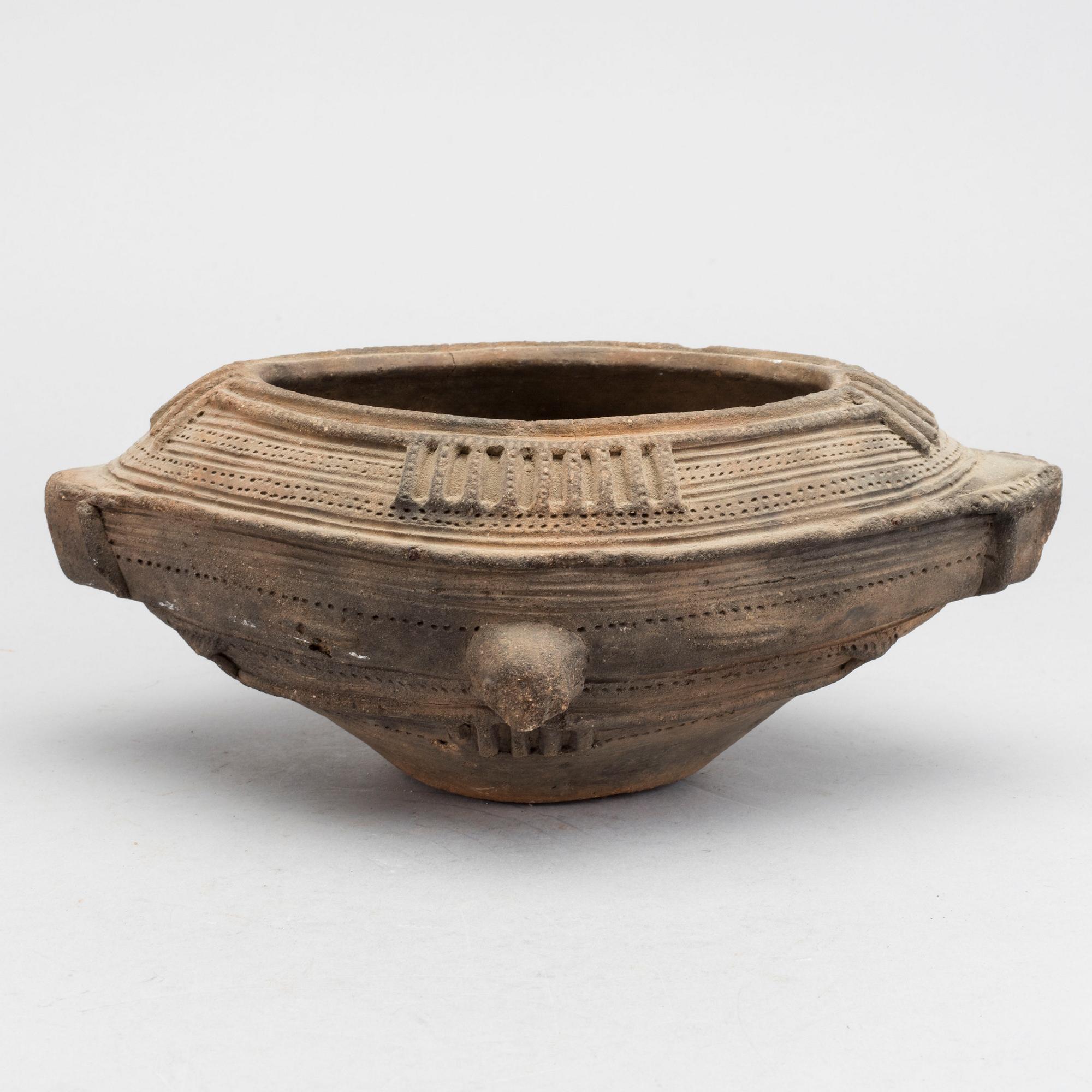 An African Benin earthenware bowl 20th century or older.