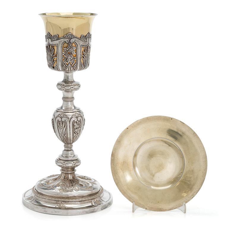 Nattvardskalk med paten, silver, Paris 1798-1809 och Frankrike 1800-tal. I schatull.