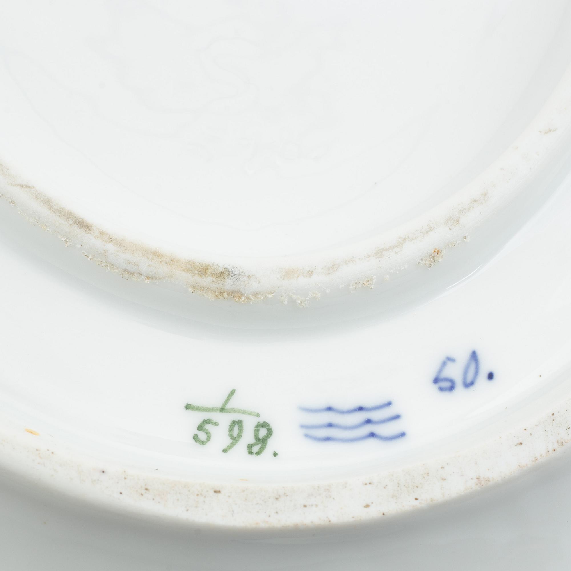 A 'Blue fluted half lace' / 'Musselmalet' porcelain tureen with cover and stand, Royal Copenhagen, model 595, 598, 1947.