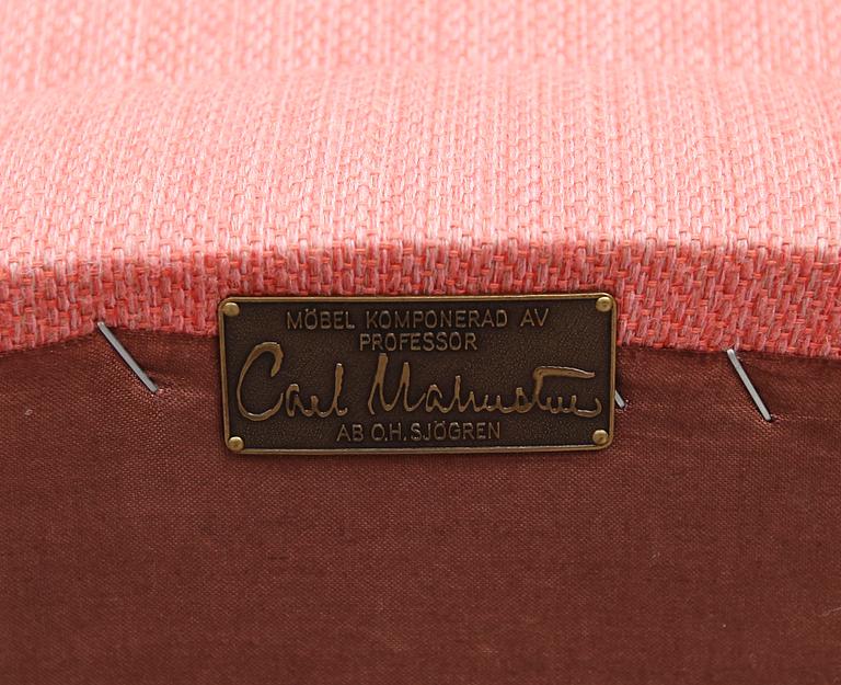 FÅTÖLJ SAMT PALL, "Farmor", Carl Malmsten, 1900-talets andra hälft.