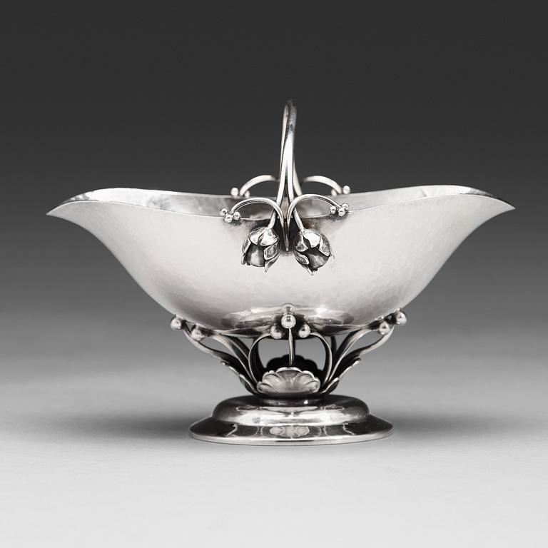 Georg Jensen, skål, Köpenhamn 1919-1927, sterling, design nr 235B.