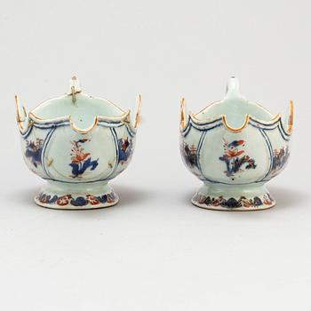 Two sauce boats, Qing dynasty, Qianlong (1736-95).
