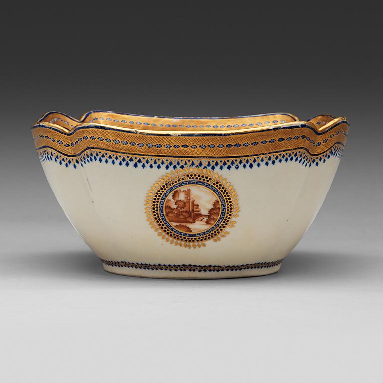 SKÅL, kompaniporslin. Qingdynastin, Jiaqing (1796-1820).