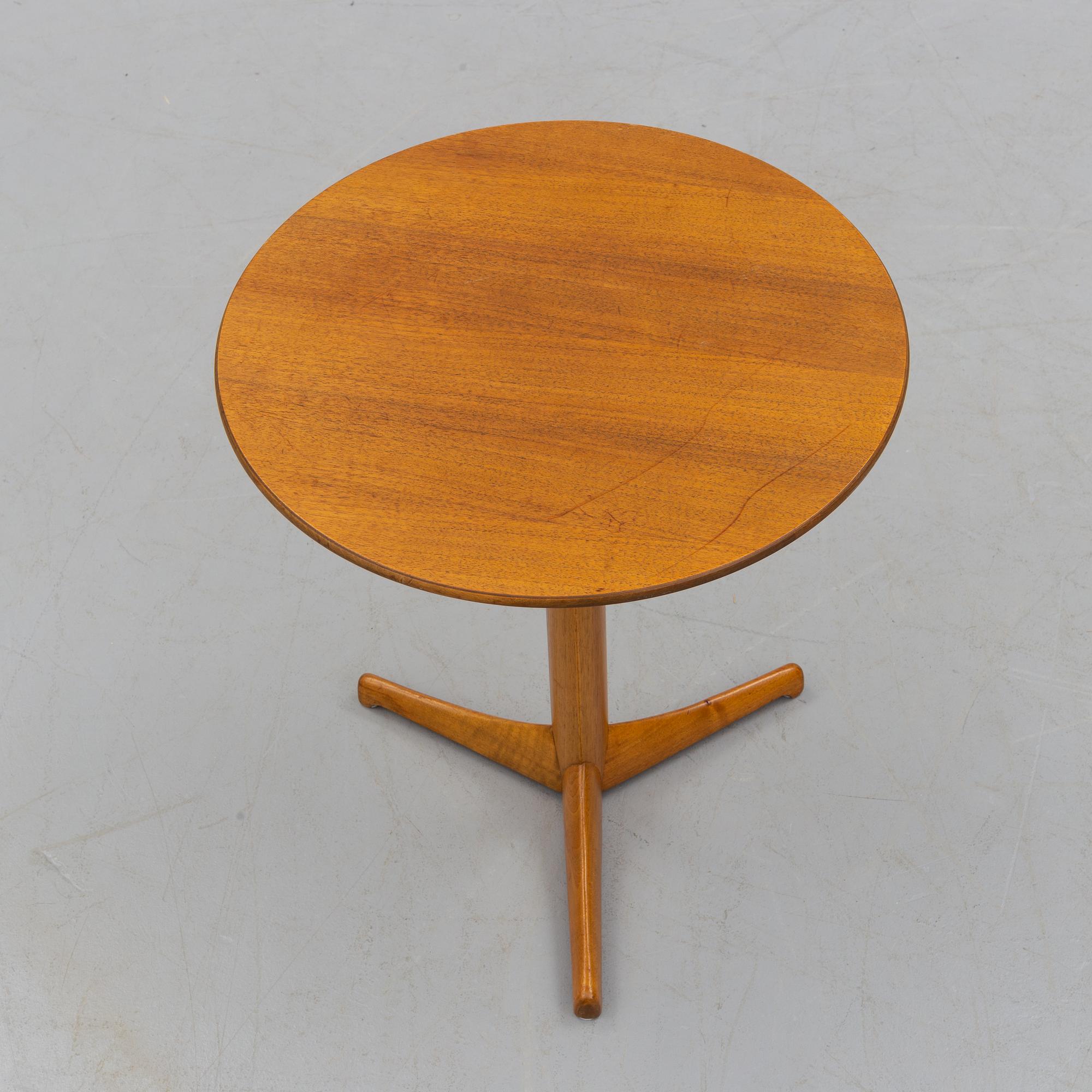 KERSTIN HÖRLIN-HOLMQUIST, BORD, "Äpplet", ur serien "Paradiset", Triva, Nordiska Kompaniet.