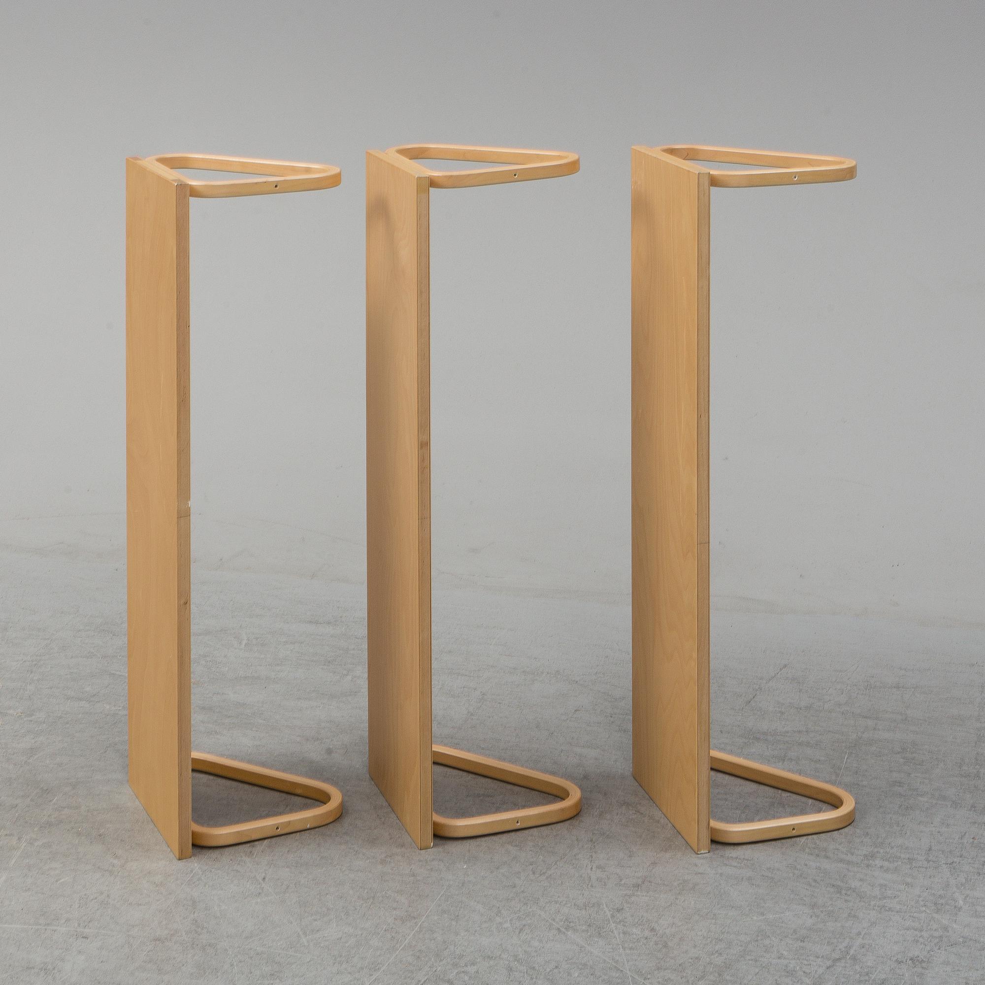 ALVAR AALTO, vägghyllor 5 st, "112B", Artek, sent 1900-tal.