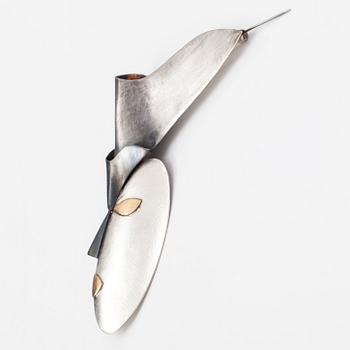 Paula Häiväoja, A sterling silver and gold brooch  "Tahto ja Tunne". Pentti Roos/Studio Paula, Helsinki 1990s.
