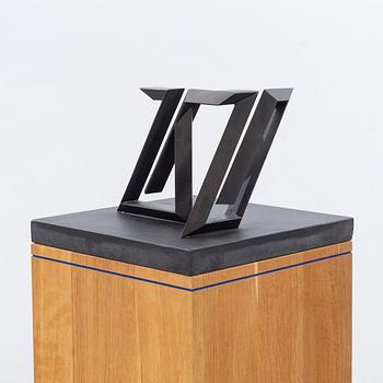 CARL MAGNUS, skulptur, brons, "Pavane II", signerad och daterad -87, numrerad 6/6.