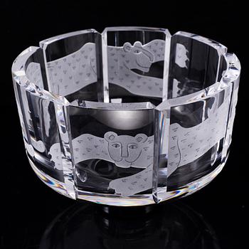 A Swedish Orrefors crystal bowl"Cats" design GUNNAR CYRÉN.