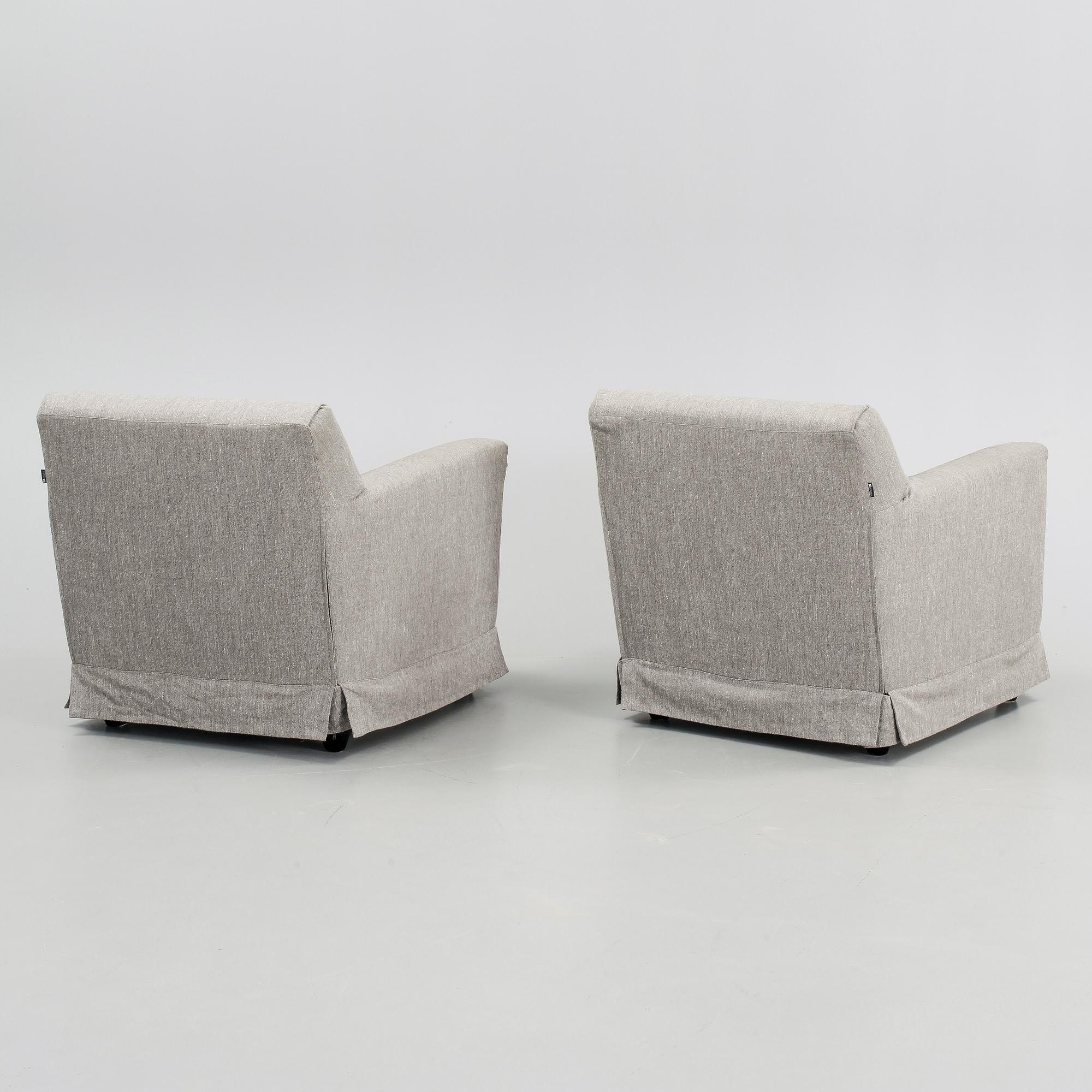 FÅTÖLJER, ett par, samt FOTPALL, Moroso, 2000-tal.