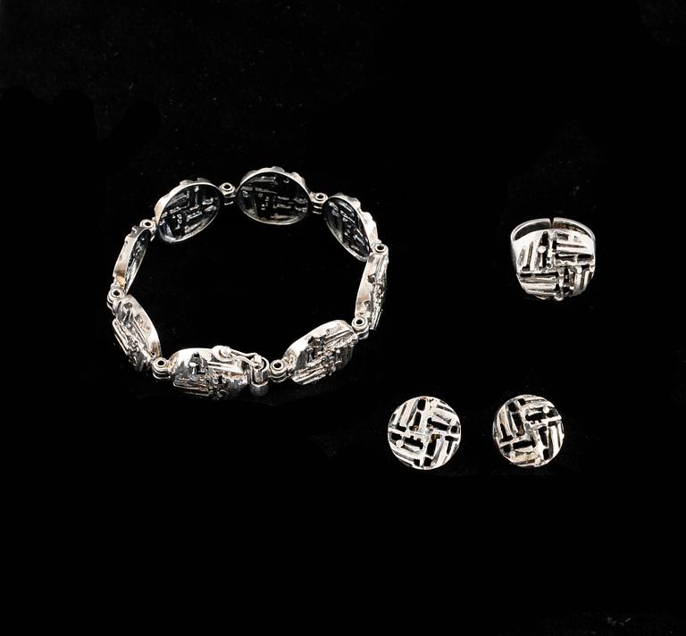 SMYCKESET, 3 delar, silver 830, Jorma Laine, Finland, 1960-70-tal. Vikt 44,2g.