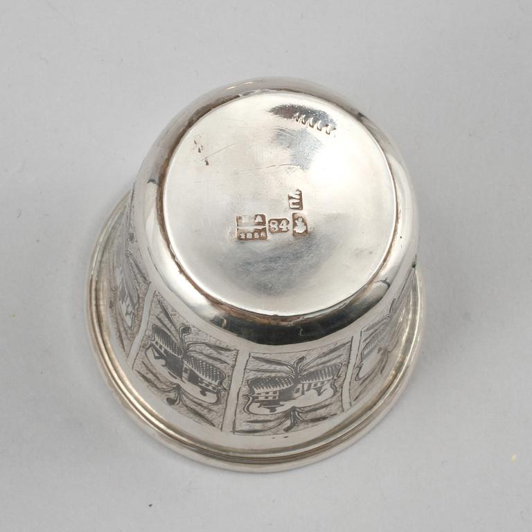SKED, KEDJA samt BÄGARE, silver, Ryssland, delvis Moskva, 1800-tal respektive 1900-tal, vikt 155 gram.