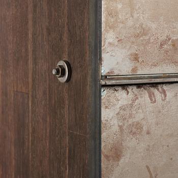 Jonas Bohlin, skåp, "Slottsbacken", ed. 193/200, Källemo, Värnamo, efter 1987.