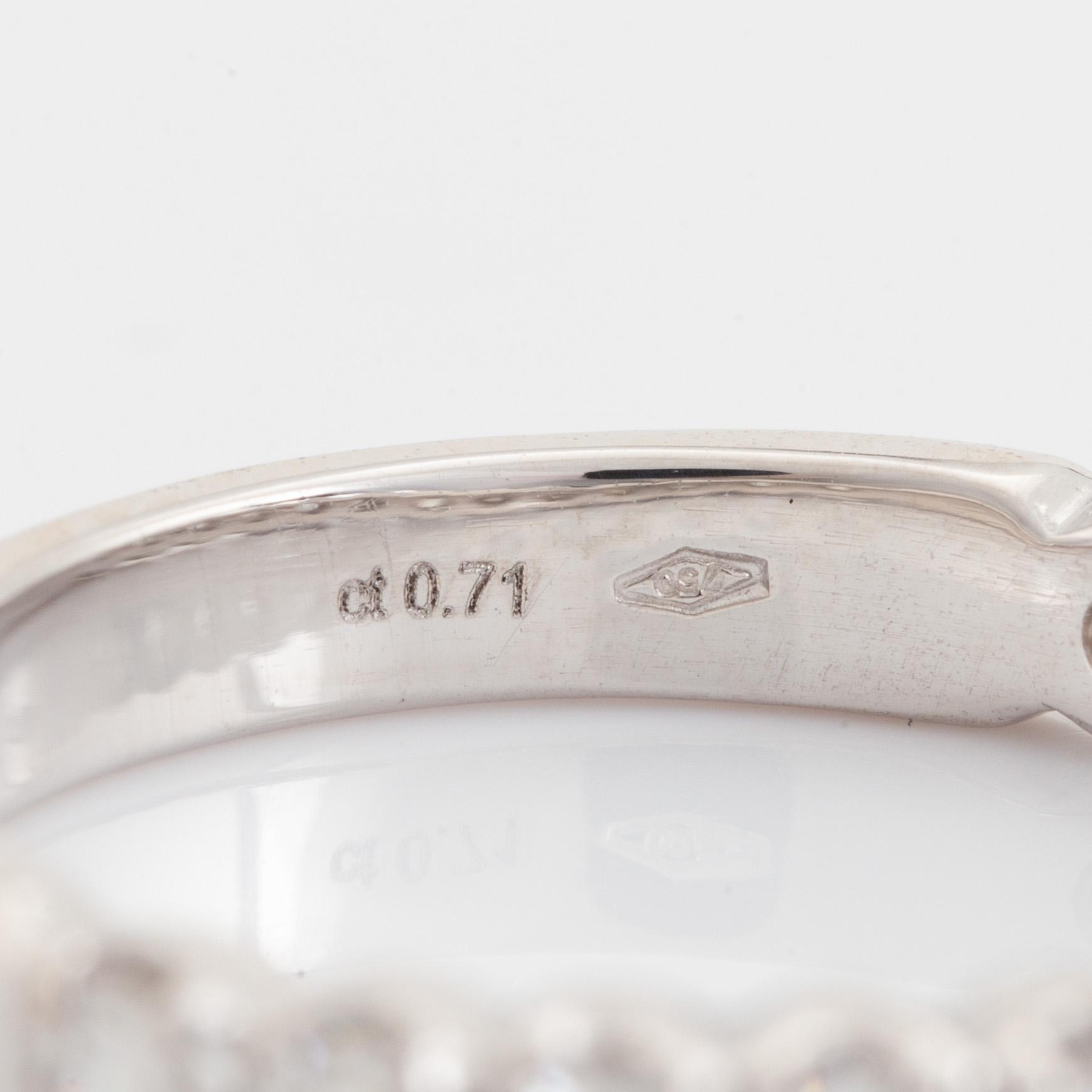 Brilliant cut diamond ring, total ca 0,71 ct.