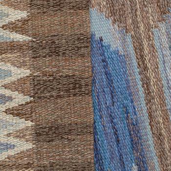 A CARPET, flat weave, "Tulpan", 244,5x172 cm, signed NH KH (Nea Hållfast, Klockargårdens Hemslöjd), Sweden, the 1970's.