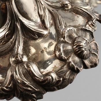 STRÖSKÅLAR, ett par, silver, Christoffer Creutz, Stockholm, 1861. Vikt 488 g.