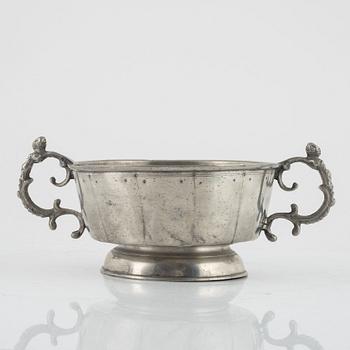 A pewter brandy-bowl, mark of Petter Lagerwall, Jönköping 1745.