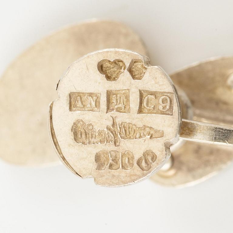 Wiwen Nilsson, a pair of earrings, silver, in the form of flowers, Lund 1952 and 1953.